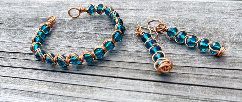 Teal Crystal & Copper Wire Jewelry Set – Handmade Bracelet & Earrings – Boho Chic Sparkle