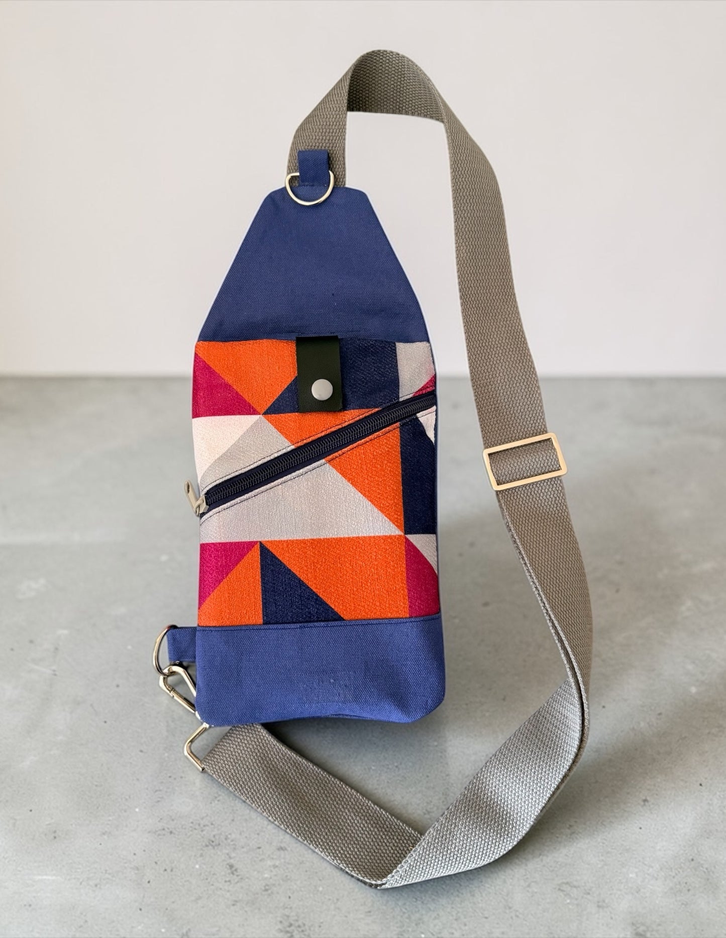 Sling Bag Abstract